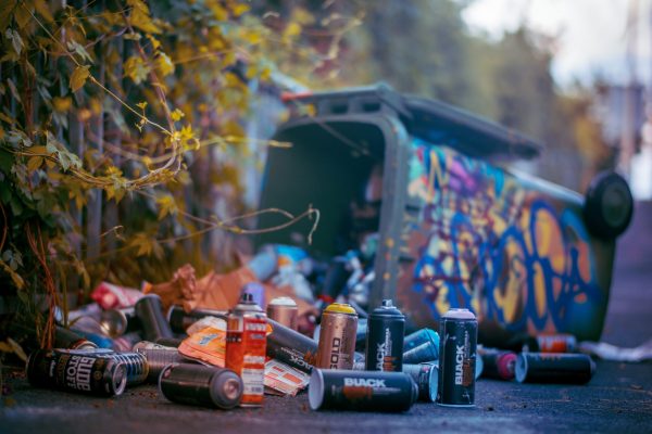 litter-in-street-cans